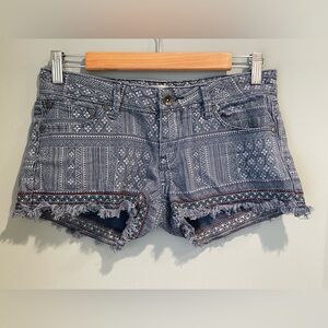 Roxy‎ Womens Blue Tribal Print Embroidered Frayed Denim Shorts- Size 26